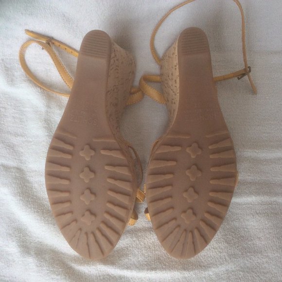 Schutz Platform Wedge Sandals - Picture 4 of 6